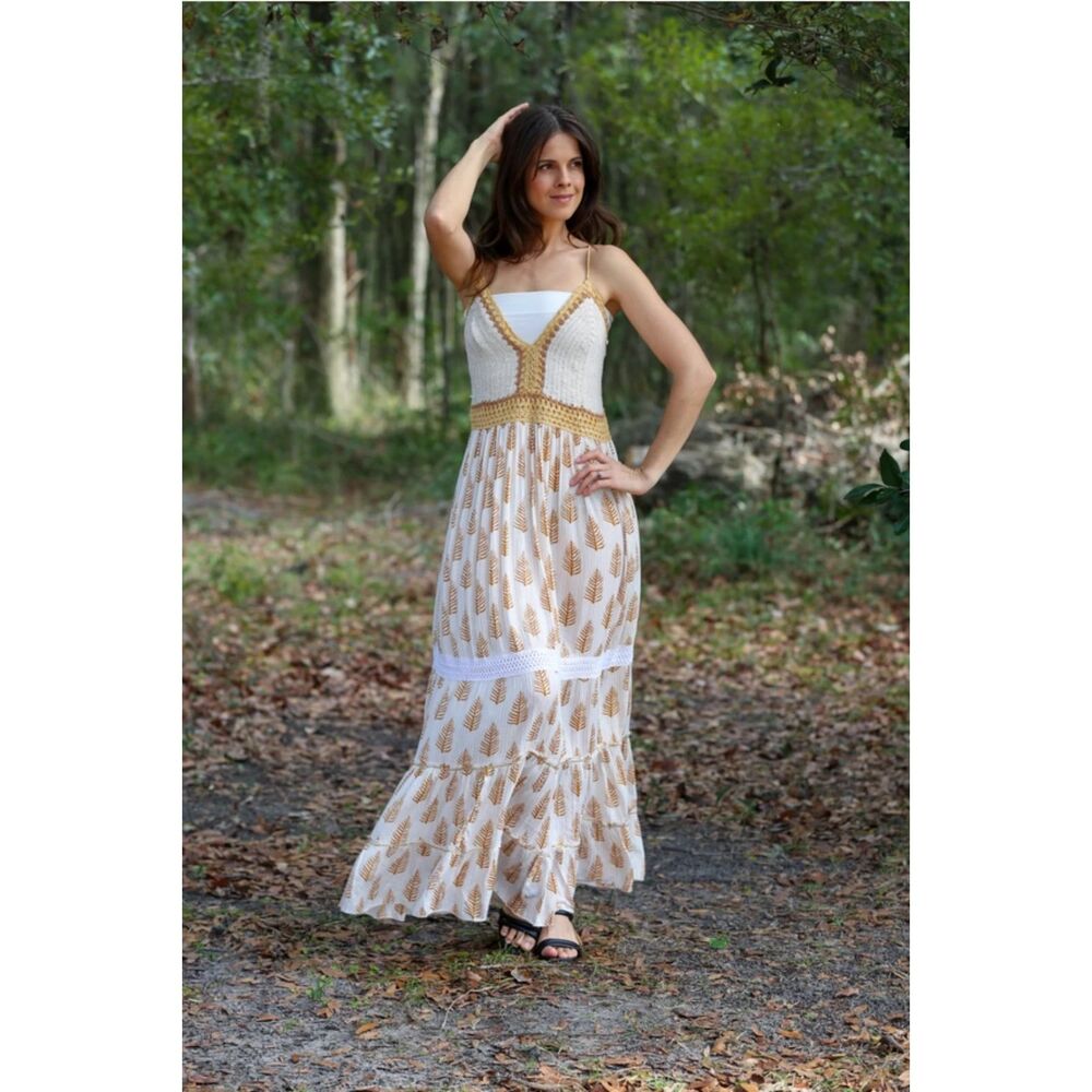 Boho Spaghetti Strap Crochet Garden Dress (Beige)
